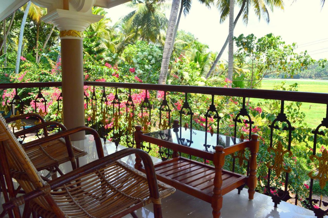 Ganesh Ayurveda Holiday Home Bed And Breakfast Ковалам Экстерьер фото